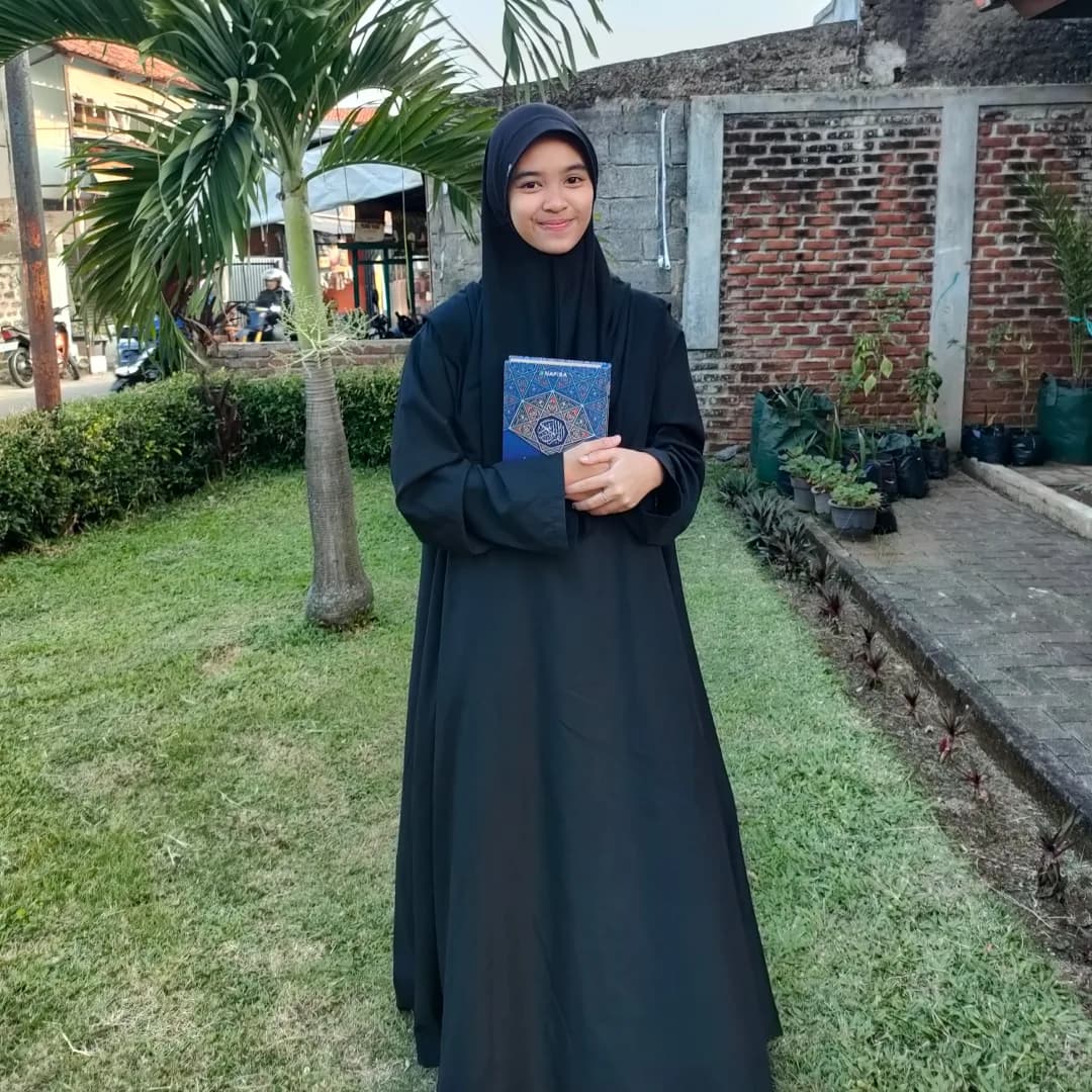 Contoh seragam santri akhwat