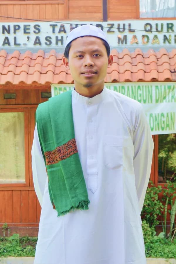 Ust. Irvan Maulana Mansyur