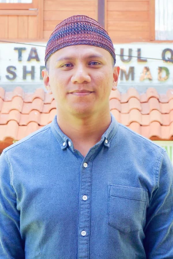 Potret Muhammad Aji Wicaksono, S.E., Guru Bahasa Arab SMP Plus Al 'Ashr Al Madani